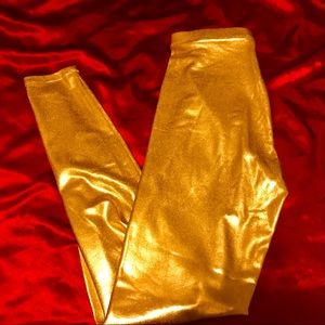 NWOT Forever21 Gold Metallic Leggings Size Small Petite